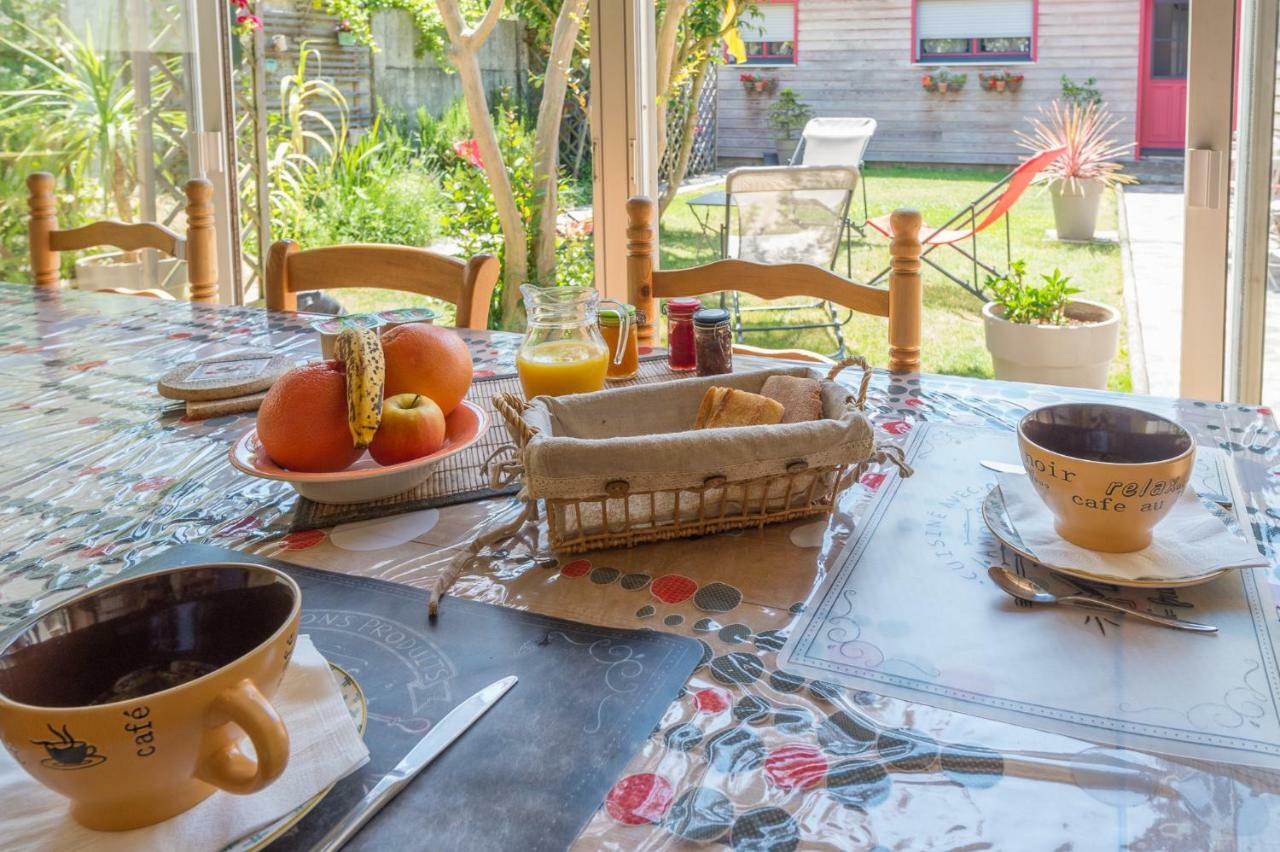 مبيت وإفطار لا روشيل L'Escale Marine - Couette Et Cafe المظهر الخارجي الصورة